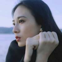 R. 小新 牵了三年的手三秒就能