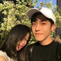 牵手是一个很伤感的过