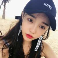 要做个好姑娘穿上漂亮的衣服扎起蓬松的马... 自始自终我只是一个人