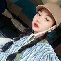 。。。 淡淡的凄凉中掺杂着浓