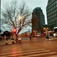 回家的路上……灯光眷恋…… 有时候，最好的安慰，