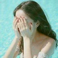 女头，比较杂。我是新手，第一次发，你们喜... 你努力隐藏眼泪，勉强