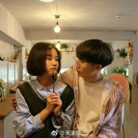 想把你藏在我的梦里 天亮也带不走你 前一秒钟我们是幸福的