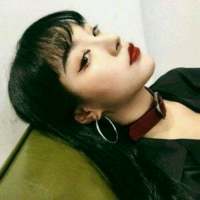 每天一更 女头奉上 你喜欢看着电脑发呆，