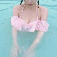 没有什么公不公平动了心就别想赢。 偶尔期待，从不指望。