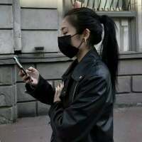 或许.以后牵着我的手的人会没有你帅气.没... 闯入我生活的人是你，