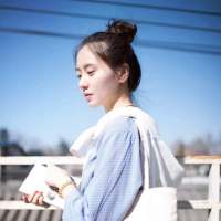 谈恋爱嘛就得找个普普通通的女孩子 单纯 善... 一个空牢，一座孤城，
