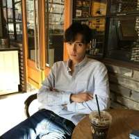 未来的路能不能一直陪着我 每个人都是孤岛，但是