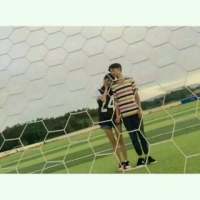 。 一生很短，少有圆满。