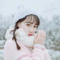 你像酒馆早早打烊 满心欢心的我冻死在长街 如果心情也能预约就好