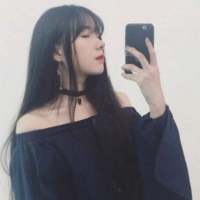 为你颠倒整个世界 为你背叛整个世界 你永远是我的定格，而