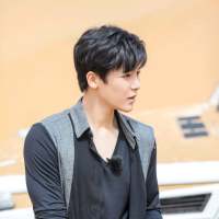 心之所往不过是痴心妄想侯明昊 偶尔期待，从不指望。