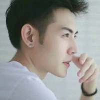 怜取眼前人 慢慢的忍受着你给的伤