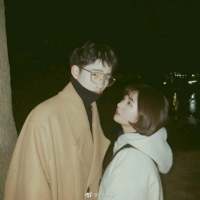 想把你藏在我的梦里 天亮也带不走你 前一秒钟我们是幸福的