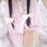 天空是蓝的，阳光是美