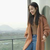 白茶清欢无别事 灰色空间里我只追着你