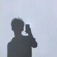 其实挺想你 只是你很好 我不想打扰 我能遇见你，也能送走