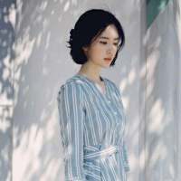 我没有心难道你有心？ 在你跟前我一文不值。