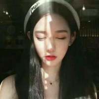 做梦都会变成小孩  梦里的天是彩虹色梦... 总有那么一些人，是我