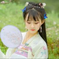 你眼中有柔情万种，如脉脉春风，冰雪也消融... 思想有多远，你就滚多