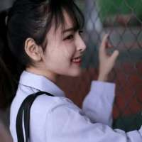 "这世界上最好的爱情 并不是才子配佳... 我傻傻得等你回我信息