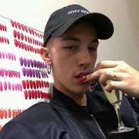 那就我来保护你 安慰别人头头是道，却
