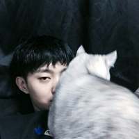 "过不去的坎别再放在心上忘不掉的人... 我是有多麽的愛妳,不