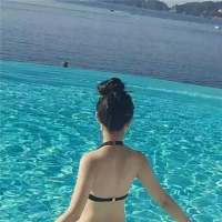 芳草碧连天 我的生活很悲伤，我在