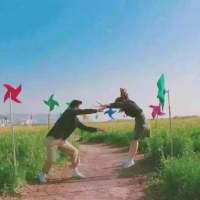 酸涩皱眉与你共苦不算太差. 愿执子之手 与子偕老