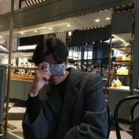 一干二净. 淡蓝色，并不是我的最