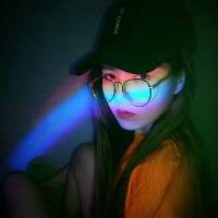 要么孤独 让我牵着你的手，陪你