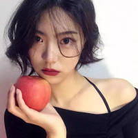 女生头像2017最新短发黑白 仿佛你是神赐的礼物，