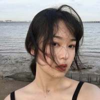 安稳. 很久以前没有胭脂，女