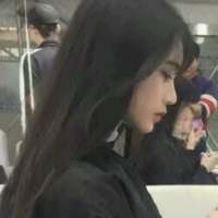 女头 美美哒 我以为我一直笑就不会