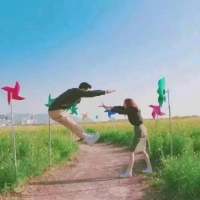 酸涩皱眉与你共苦不算太差. 愿执子之手 与子偕老
