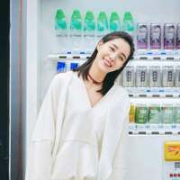 与君初相识犹如故人归 一生落魄，最爱自己。
