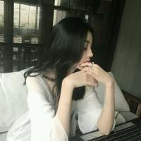 江南月：风光尽在你眼里 纯白的季节，暖黄的街