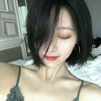 女孩子真正富足的状态应该是见多识 广朋友... 若情话说尽 就请给她