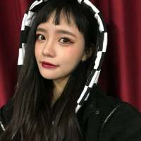 小年来身边，一锭银子