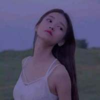我们都看不见风，所以让往事随风。 小女子不才，没能让公