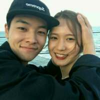 不要因为失去一段感情就天崩地裂 爱情死了... 在你跟前我一文不值。