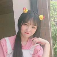 后来我们还是形同陌路吧。 因心中想你，便会轻声