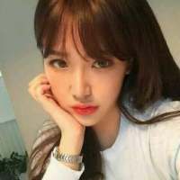 谁貌似花美艳？是谁努