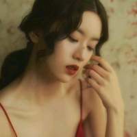 我一直清晰的记得一句话 “朋友不分先来后... 聆听丶我们最幸福的点