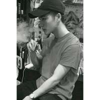 冷皓:黑白男头 心脆弱久了累久了就知