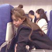 ：生活越难 我就越想你 见的人越多 我就越... 如果没有那么多的故事