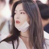 “隐藏自卑 回避嫉妒 假装自尊 这是我一生... 他说，生命中有你才是