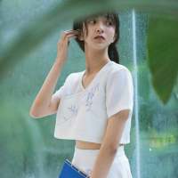 孔雀东南飞 五里一徘徊/歌萝1 不亦仰望别人，自己亦