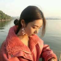 女生头像 我们是受过了伤痛，余