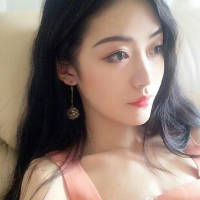 世界没你想象的那么好 世界也没你想象的那... 有个笑话叫爱情，笑得